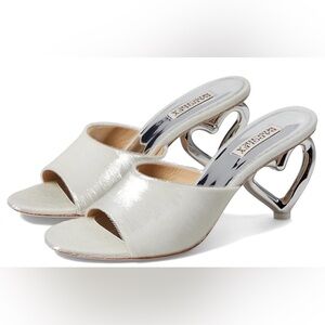 Badgley Mischka White / Cream Lucid Heart Heels